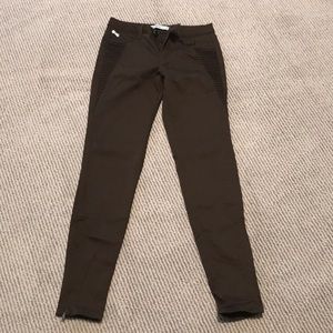 Olive green Zara skinny leg pants!